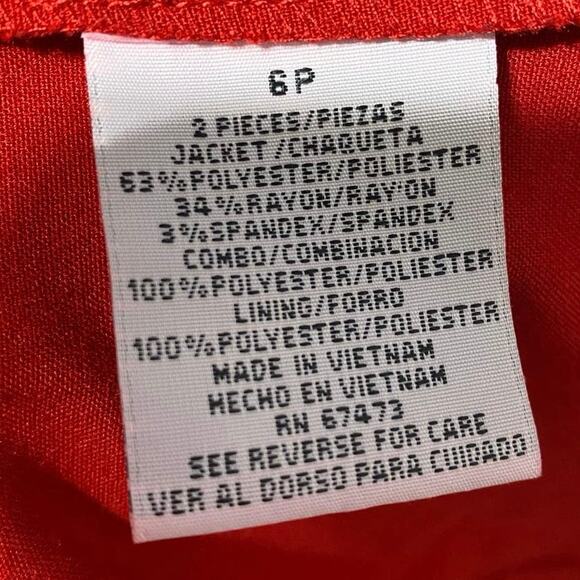 Danny & Nicole Red vintage pleated 4 button blazer - WOMEN'S 6P - Picture 4 of 6